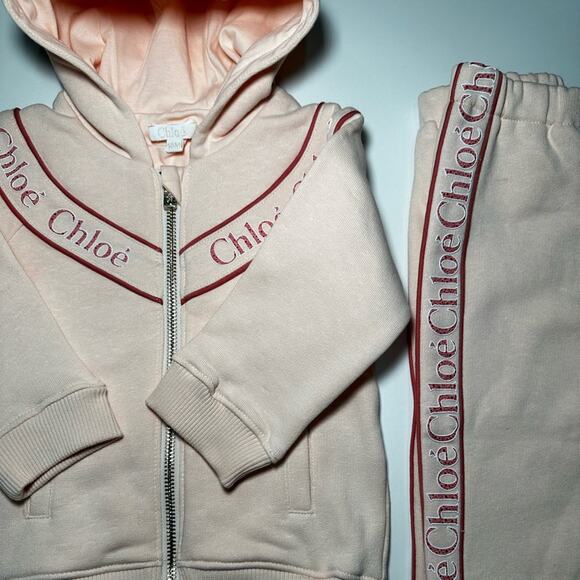 Chloe sweats set for 18M - Picture 6 of 9